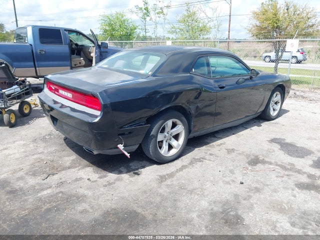2014 DODGE CHALLENGER 2C3CDYAG2EH214765 Photo 3