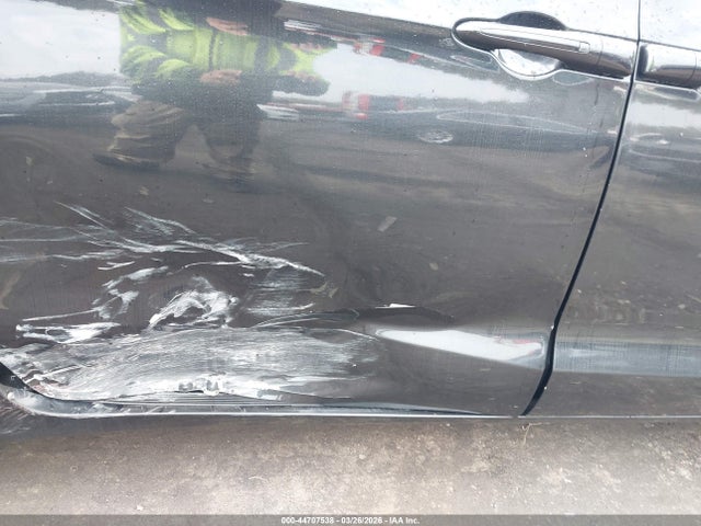2C4RC1BG6JR318338 Chrysler Pacifica Touring L