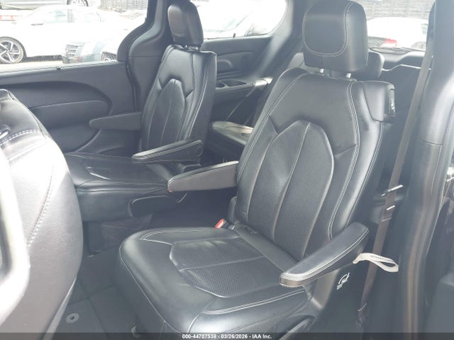 2C4RC1BG6JR318338 Chrysler Pacifica Touring L