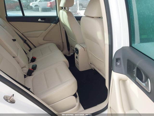 Продаж на аукціоні авто 2015 Volkswagen Tiguan Se, vin: WVGAV7AX0FW580863, номер лоту: 44707554