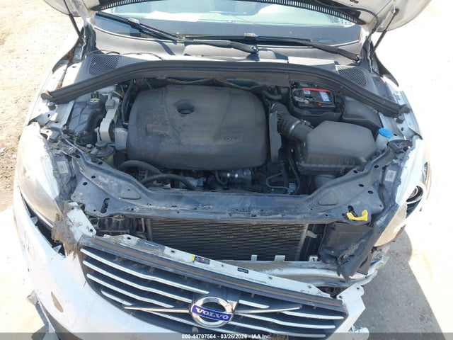 2017 VOLVO XC60 YV449MRU2H2006173 Photo 9