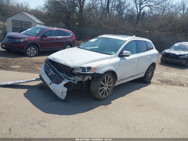 2017 VOLVO XC60 YV449MRU2H2006173 Photo 1