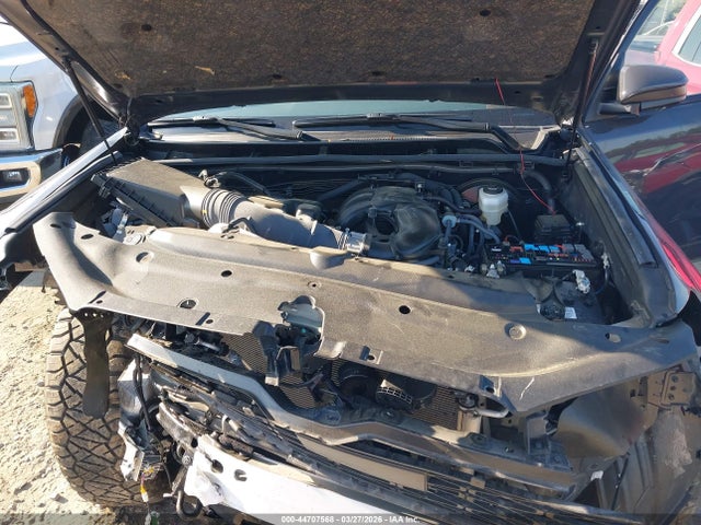 Продажа на аукционе авто 2024 Toyota 4runner Sr5, vin: JTEEU5JRXR5313010, номер лота: 44707568