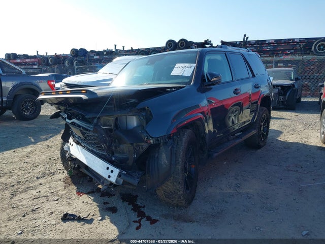 Продажа на аукционе авто 2024 Toyota 4runner Sr5, vin: JTEEU5JRXR5313010, номер лота: 44707568