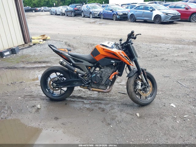 Aukcja sprzedaży 2023 Ktm 790 Duke, vin: LCETU7400PH700746, numer aukcji: 44707600