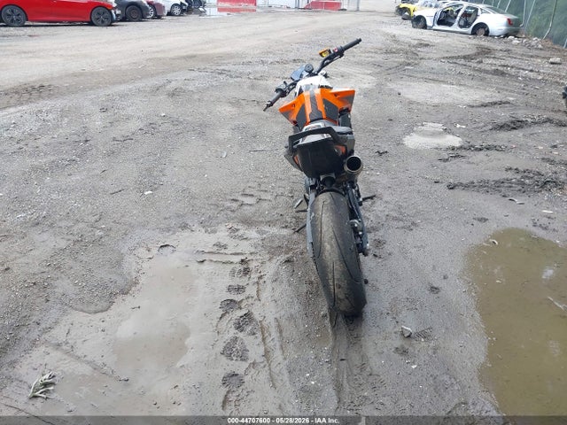Aukcja sprzedaży 2023 Ktm 790 Duke, vin: LCETU7400PH700746, numer aukcji: 44707600