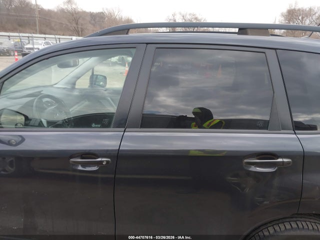 Subaru Forester 2.5i Premium 2014 JF2SJAEC5EH477337 Image 14