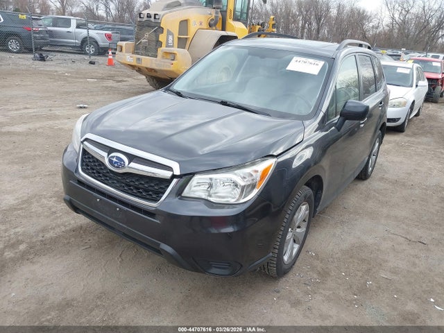 Subaru Forester 2.5i Premium 2014 JF2SJAEC5EH477337 Image 2