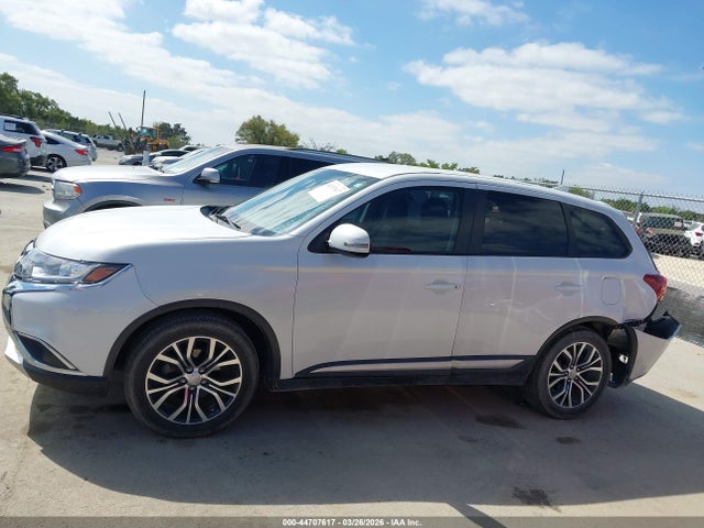 2017 Mitsubishi Outlander Se მანქანა იყიდება აუქციონზე, vin: JA4AD3A32HZ053562, აუქციონის ნომერი: 44707617