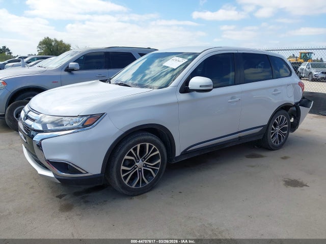 2017 Mitsubishi Outlander Se მანქანა იყიდება აუქციონზე, vin: JA4AD3A32HZ053562, აუქციონის ნომერი: 44707617