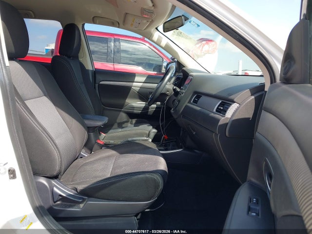 2017 Mitsubishi Outlander Se მანქანა იყიდება აუქციონზე, vin: JA4AD3A32HZ053562, აუქციონის ნომერი: 44707617