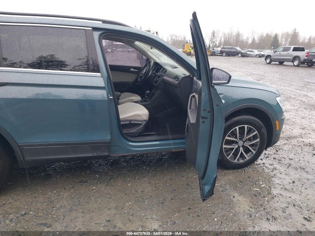 Продажа на аукционе авто 2019 Volkswagen Tiguan 2.0t Se/2.0t Sel/2.0t Sel R-line/2.0t Sel R-line Black, vin: 3VV2B7AX2KM191543, номер лота: 44707635