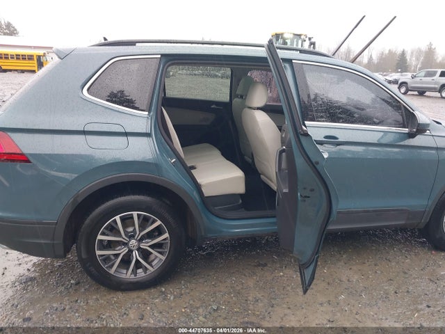 Продажа на аукционе авто 2019 Volkswagen Tiguan 2.0t Se/2.0t Sel/2.0t Sel R-line/2.0t Sel R-line Black, vin: 3VV2B7AX2KM191543, номер лота: 44707635