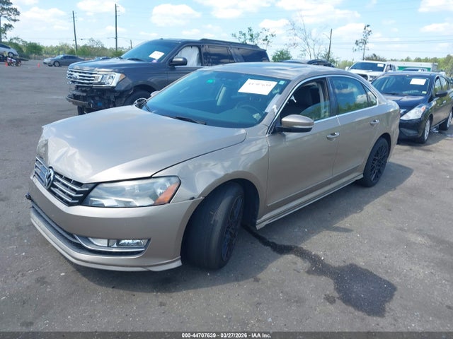 44707639 :رقم المزاد ، 1VWCM7A32FC005112 vin ، 2015 Volkswagen Passat 3.6l V6 Sel Premium مزاد بيع