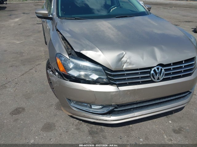 44707639 :رقم المزاد ، 1VWCM7A32FC005112 vin ، 2015 Volkswagen Passat 3.6l V6 Sel Premium مزاد بيع