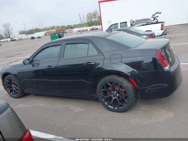 Auction sale of the 2019 Chrysler 300 Touring, vin: 2C3CCAAG5KH610016, lot number: 44707641