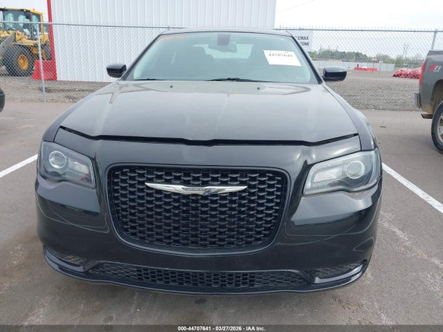2019 CHRYSLER 300 2C3CCAAG5KH610016 Photo 5