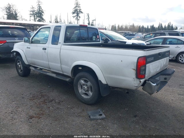 2000 NISSAN FRONTIER 1N6ED26T0YC317565 Photo 2
