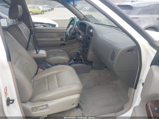 2000 Infiniti Qx4 მანქანა იყიდება აუქციონზე, vin: JNRAR07Y0YW083606, აუქციონის ნომერი: 44707663