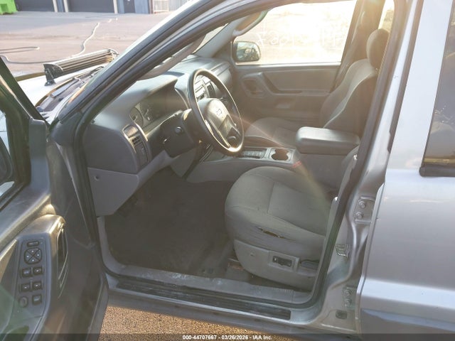 2004 Jeep Grand Cherokee Laredo მანქანა იყიდება აუქციონზე, vin: 1J4GW48SX4C235644, აუქციონის ნომერი: 44707667