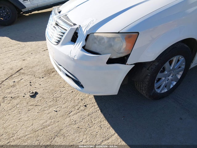 2014 CHRYSLER TOWN & COUNTRY 2C4RC1BG7ER402593 Photo 5
