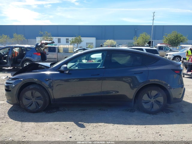7SAYGDED5TF387848 Tesla Model Y Premium Rear-wheel Drive/standard Rear-wheel Drive