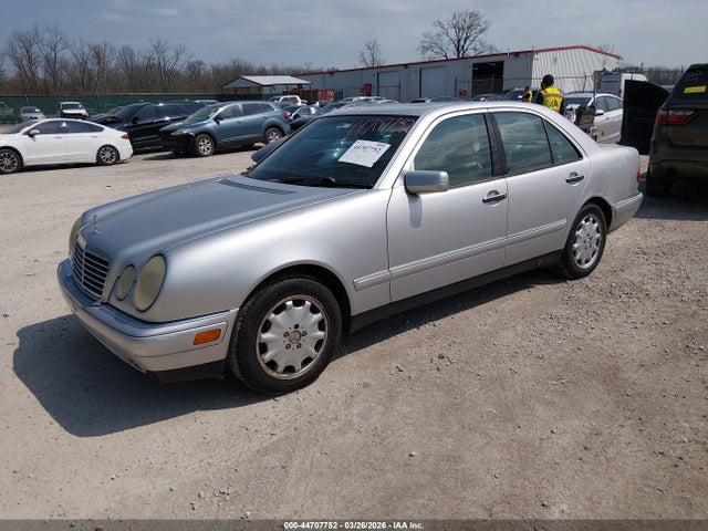 Продажа на аукционе авто 1998 Mercedes-benz E 320, vin: WDBJF65F3WA683140, номер лота: 44707752