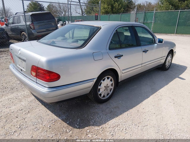Продажа на аукционе авто 1998 Mercedes-benz E 320, vin: WDBJF65F3WA683140, номер лота: 44707752