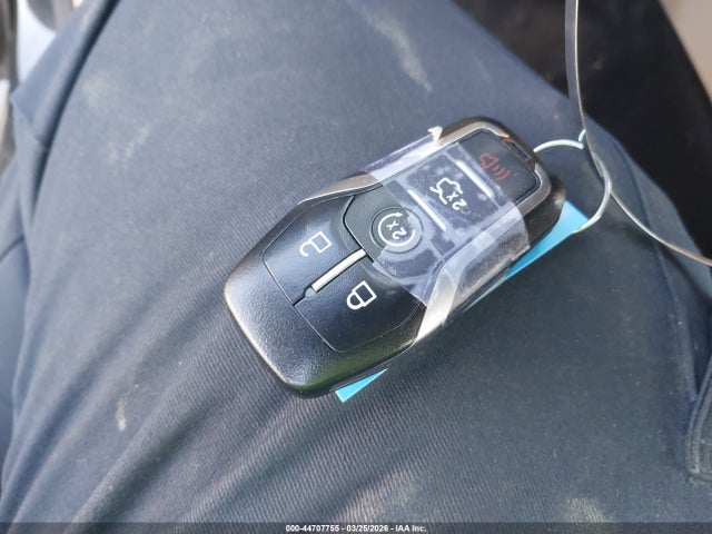44707755 :رقم المزاد ، 3FA6P0HD0FR251502 vin ، 2015 Ford Fusion Se مزاد بيع