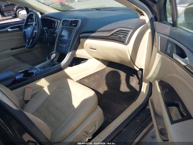 44707755 :رقم المزاد ، 3FA6P0HD0FR251502 vin ، 2015 Ford Fusion Se مزاد بيع