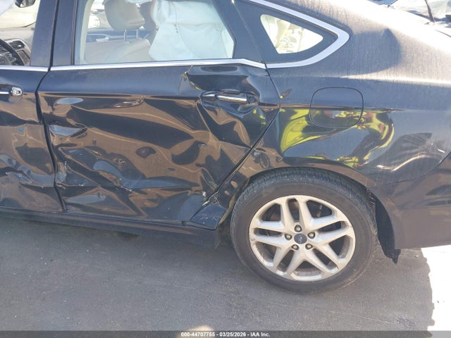 44707755 :رقم المزاد ، 3FA6P0HD0FR251502 vin ، 2015 Ford Fusion Se مزاد بيع