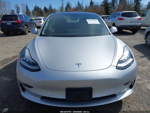 Продажа на аукционе авто 2018 Tesla Model 3 Long Range/mid Range, vin: 5YJ3E1EA2JF033297, номер лота: 44707761