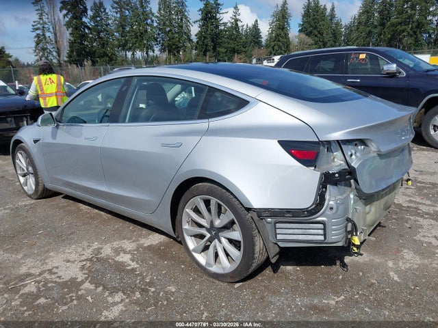 Продажа на аукционе авто 2018 Tesla Model 3 Long Range/mid Range, vin: 5YJ3E1EA2JF033297, номер лота: 44707761