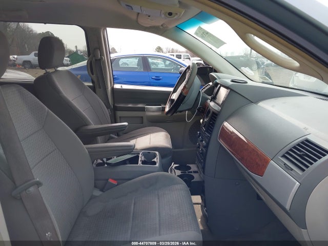 44707809 :رقم المزاد ، 2A8HR54P48R119077 vin ، 2008 Chrysler Town & Country Touring مزاد بيع