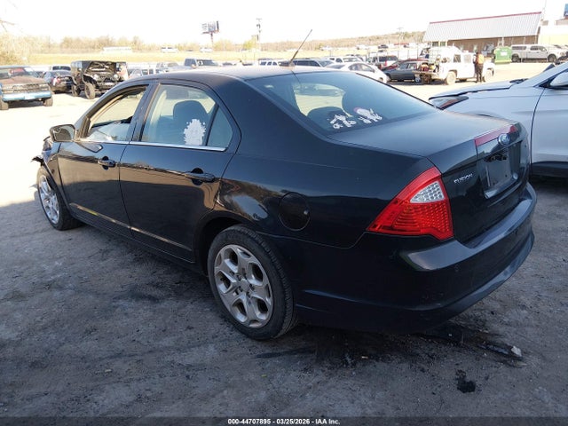 2011 FORD FUSION 3FAHP0HA0BR184974 Photo 2