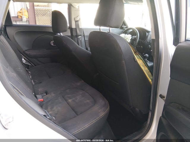 44707900 :رقم المزاد ، KNDJP3A5XF7812661 vin ، 2015 Kia Soul + مزاد بيع