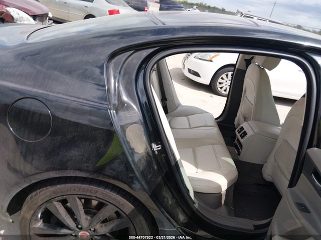 SAJAE4BV0HA951070 Jaguar Xe 35t Prestige