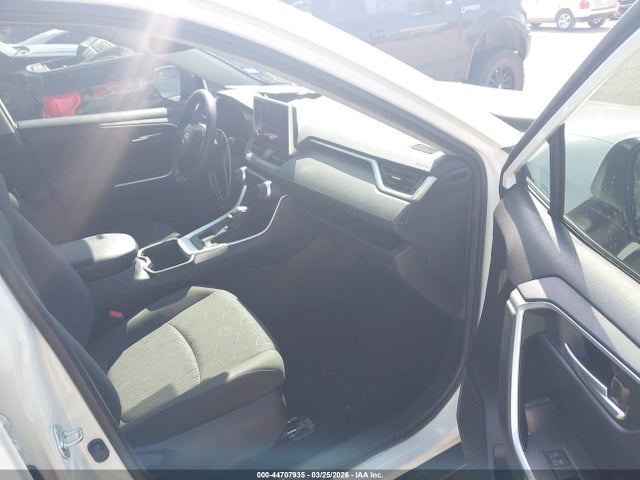 2024 Toyota Rav4 Xle მანქანა იყიდება აუქციონზე, vin: 2T3P1RFV3RC404522, აუქციონის ნომერი: 44707935