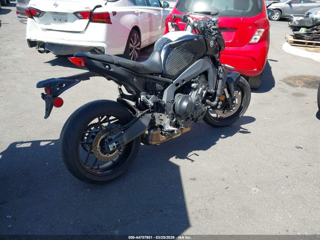 JYARN71Y7PA000809 Yamaha Mt09 C