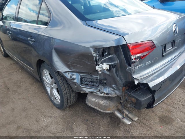 Продажа на аукционе авто 2017 Volkswagen Jetta 1.8t Sel/1.8t Sel Premium, vin: 3VWL17AJXHM413172, номер лота: 44707961