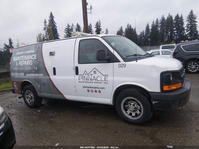 1GCSGAFX0E1118579 Chevrolet Express 1500 Work Van