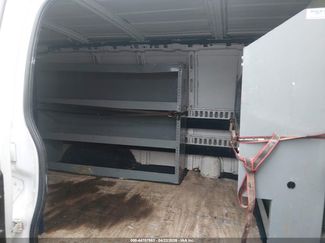 1GCSGAFX0E1118579 Chevrolet Express 1500 Work Van