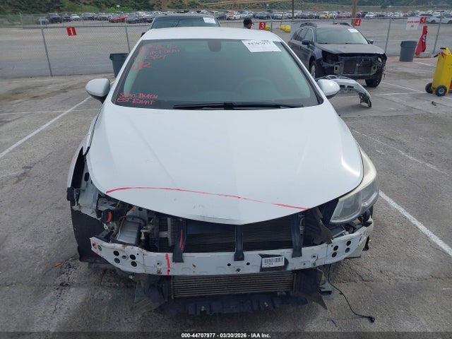 1G1BC5SM6G7233968 Chevrolet Cruze Ls Auto