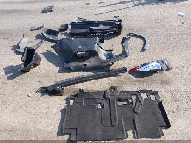 44707983 :رقم المزاد ، 5TDJZRFH1JS553931 vin ، 2018 Toyota Highlander Se مزاد بيع