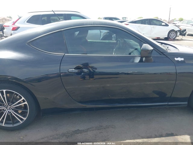 Scion FR-S 2014 JF1ZNAA15E8705719 Image 13