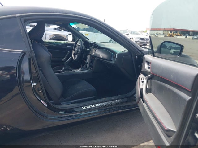 Scion FR-S 2014 JF1ZNAA15E8705719 Image 5