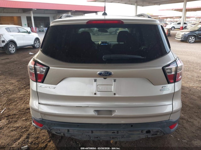 1FMCU0GD3HUC67417 Ford ESCAPE SE