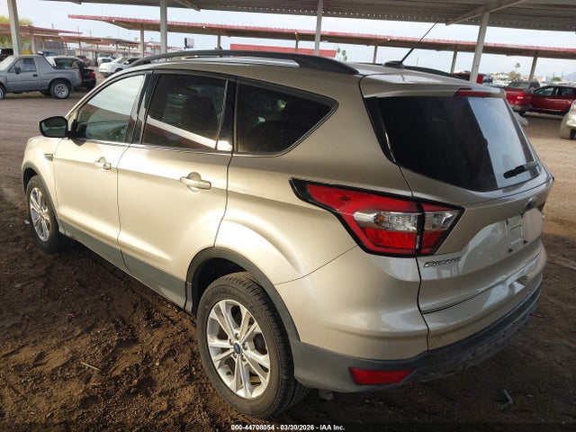 1FMCU0GD3HUC67417 Ford ESCAPE SE