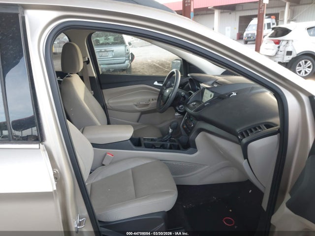 1FMCU0GD3HUC67417 Ford ESCAPE SE