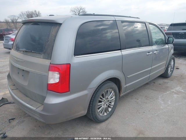 2015 Chrysler Town & Country Touring-l მანქანა იყიდება აუქციონზე, vin: 2C4RC1CG6FR515127, აუქციონის ნომერი: 44708057